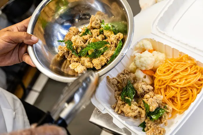 Revive Café 滋味館 8