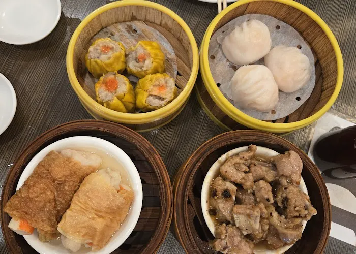 Hawaii Dim Sum & Seafood Restaurant 6