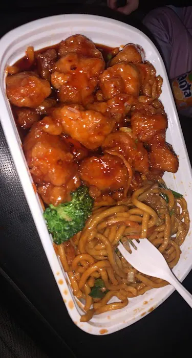 Hut Wok 8