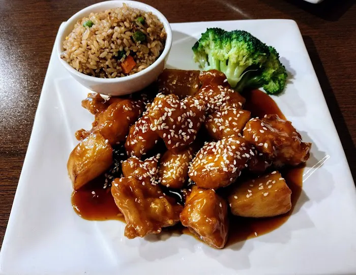 Lee's Asian Fusion 1