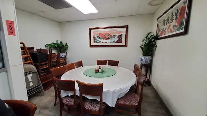 Golden Duck Restaurant 3