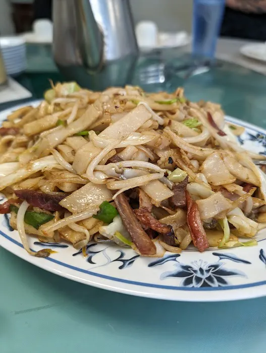 Golden Duck Restaurant 8