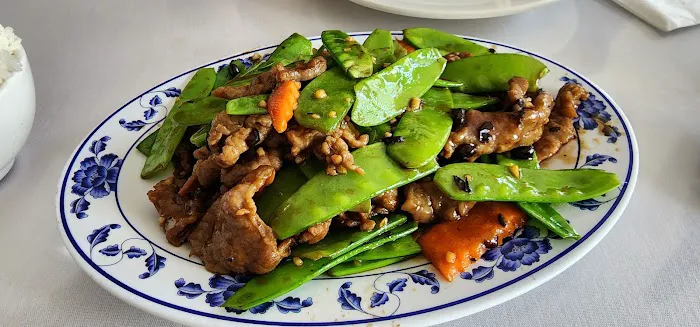 Golden Duck Restaurant 7