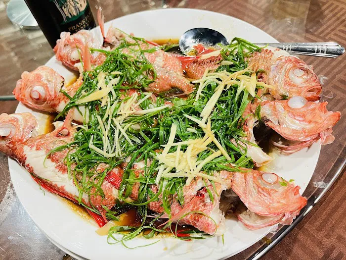 King Restaurant & Bar 10