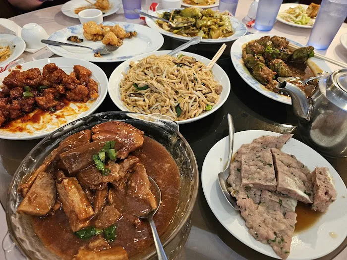 On On Chinese Restaurant 3