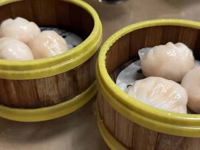 Happy Days Chinese Seafood Restaurant 4