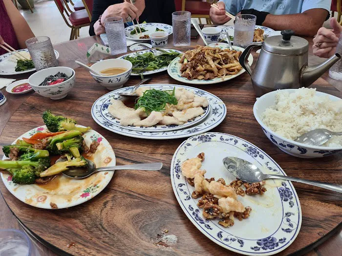 Yen Yen Chinese Cuisine 9
