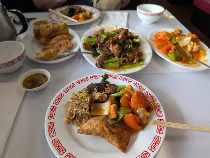 Kin Wah Chop Suey 6