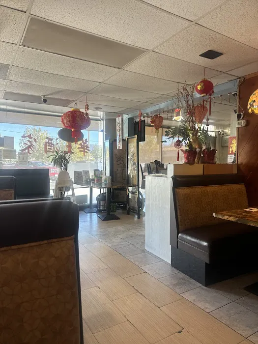 Mandarin Wong Chinese Restaurant 8