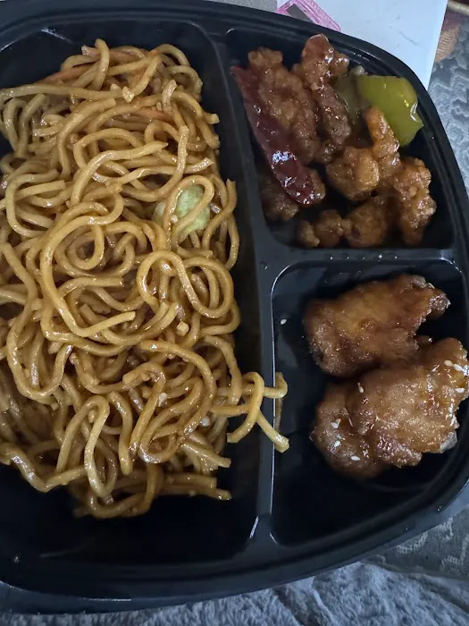 Hy-Vee Chinese 2