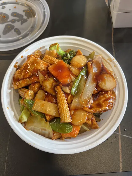 Fatima's Halal 6