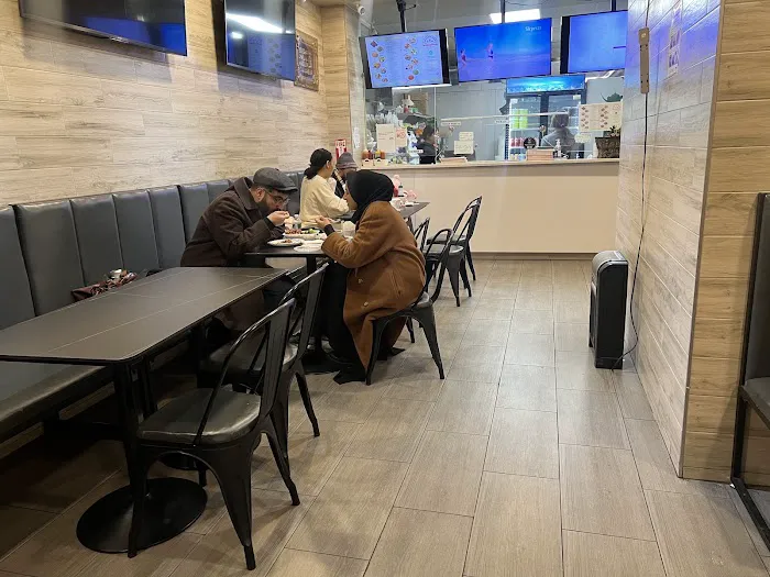Fatima's Halal 10