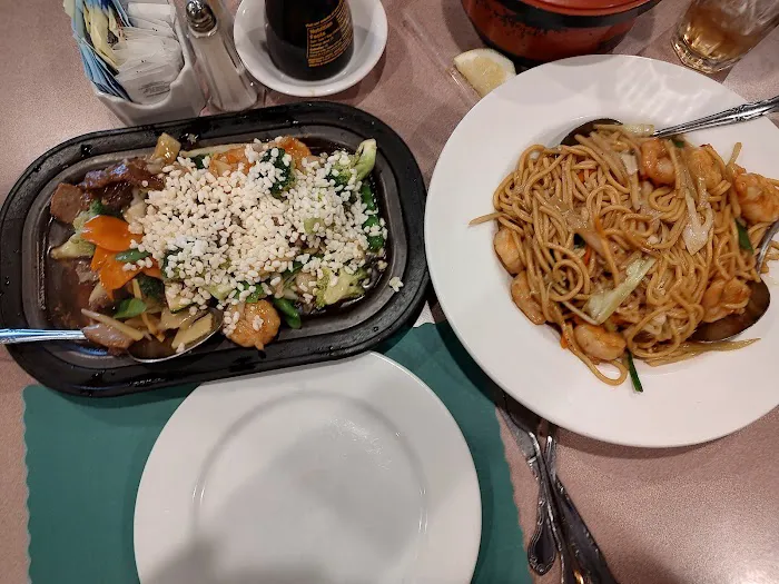Great Wall Restaurant 5