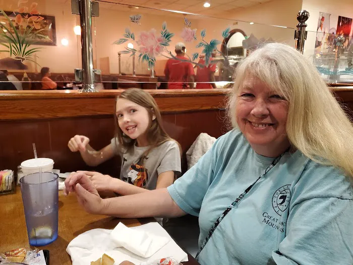Asian Buffet Grill & Sushi 6