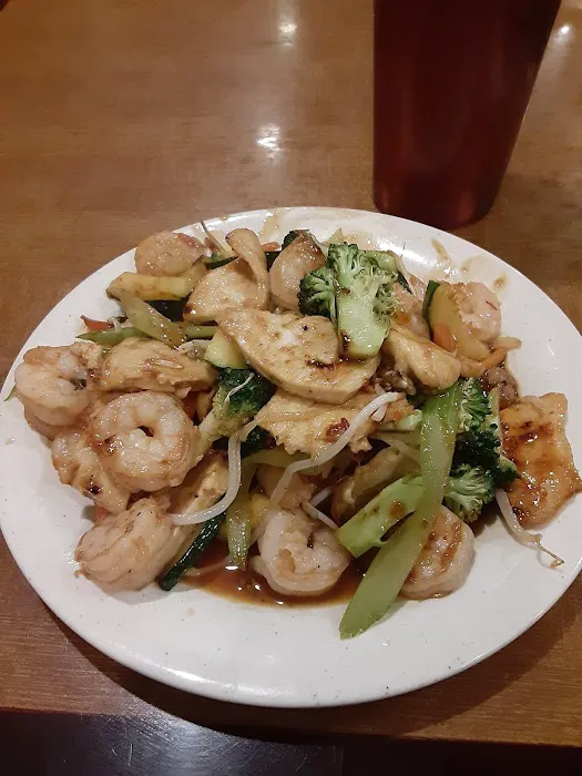 Asian Buffet Grill & Sushi 7