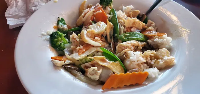 Dragon Den Chinese Restaurant 2