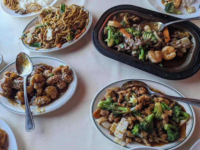 New China Palace Restaurant 4