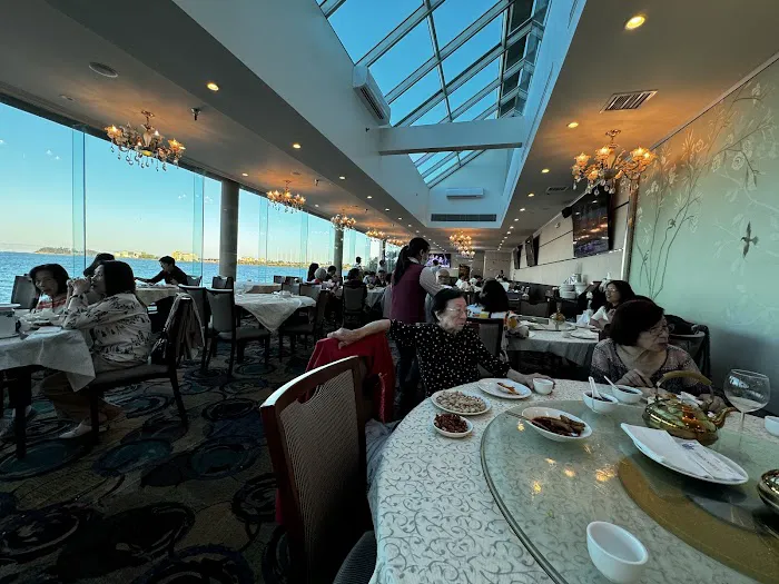 Grand Harbor Seafood and Dimsum Restaurant 3