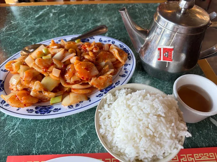 Hot Wok Bistro 9