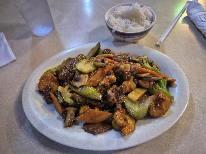 China's Bar & Grill LLC. 4