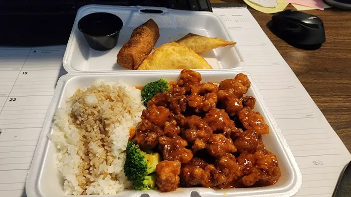 Ming's Asian Bistro 3