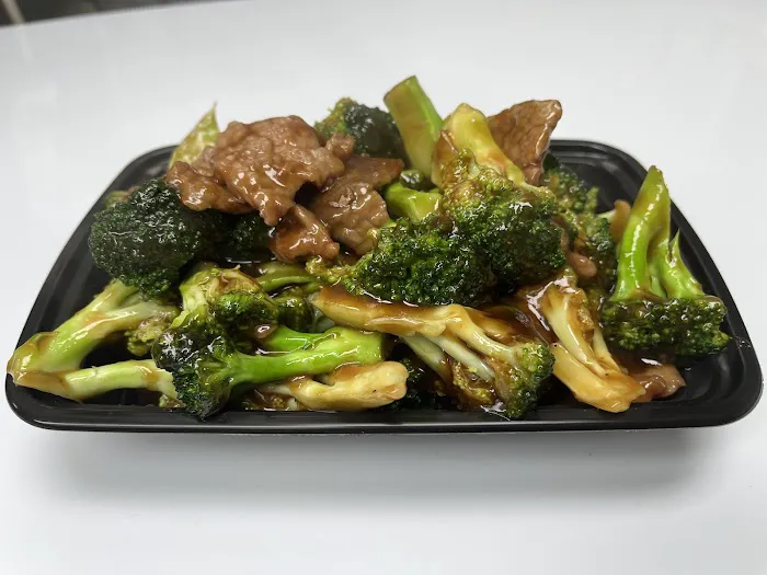 Trio taste Chinese & Thai food 6
