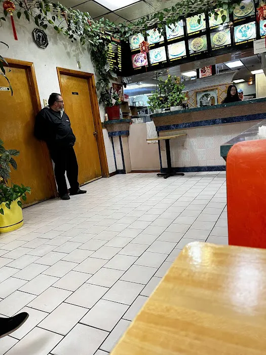 Golden China Restaurant 6