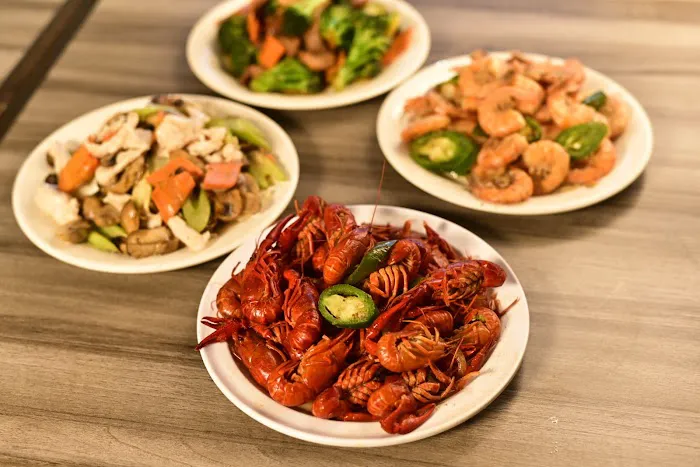 Golden China Restaurant 7
