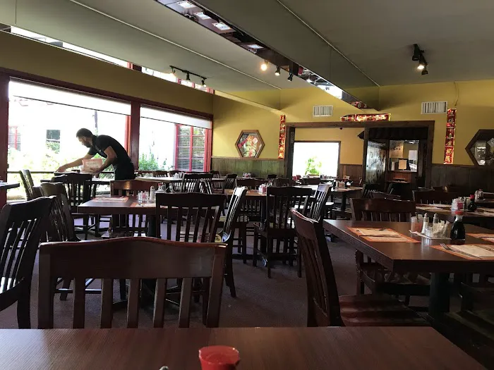Lotus Inn Restaurant 9
