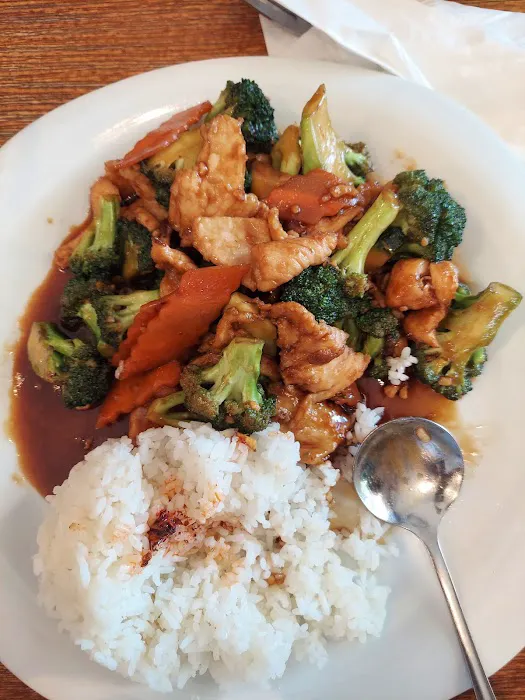 Ming's Cafe 4
