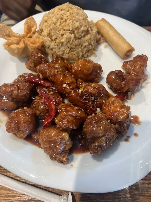 Ming's Cafe 7
