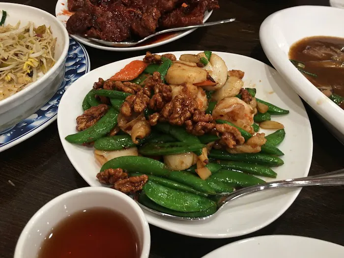 New Wok's Kitchen 1