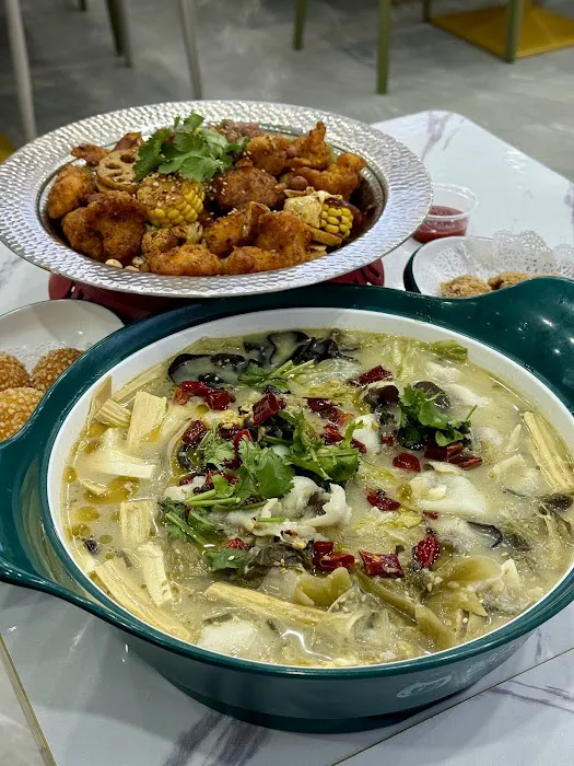 Seven Fish Cuisine 酸小七 酸汤鱼 4