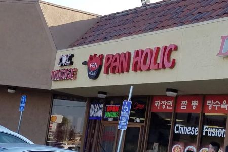 Wok & Pan Holic