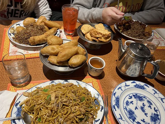Lee's Chinese Restaurant 6
