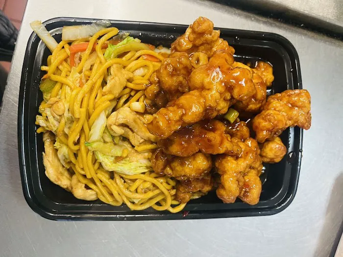 Wok & Roll 6