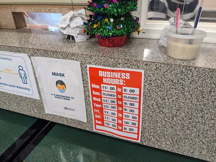 New King's Wok Chinese Restaurant 9