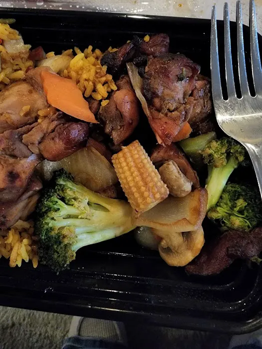 Ling Ling Chinese Restaurant 8