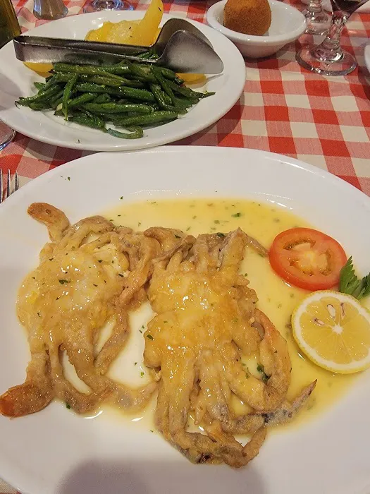 Lee's Restaurant 9