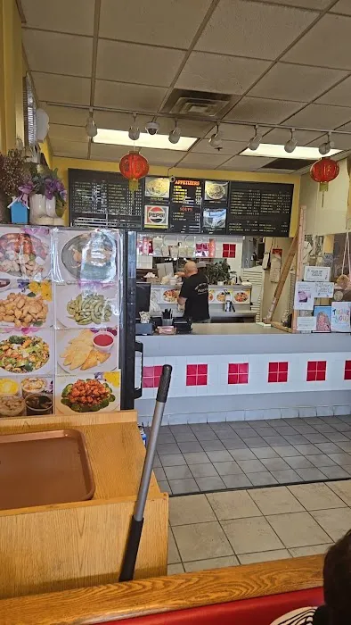 Happy Wok 9