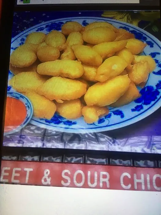Four Seasons Chinese Food and Sandwiches 9