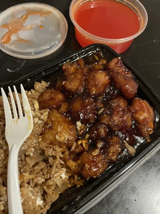 Four Seasons Chinese Food and Sandwiches 5