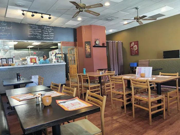 Ming's Cafe 9