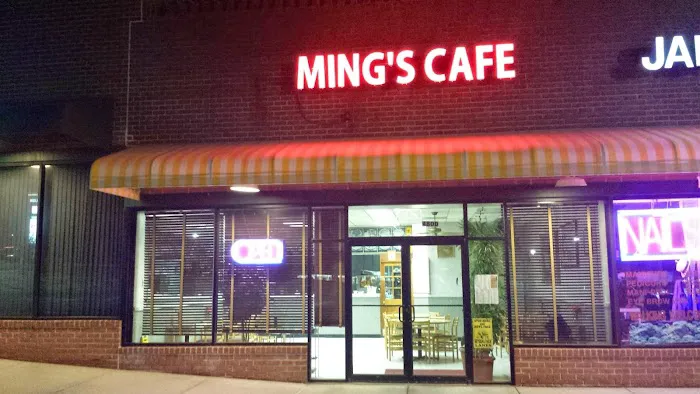 Ming's Cafe 10