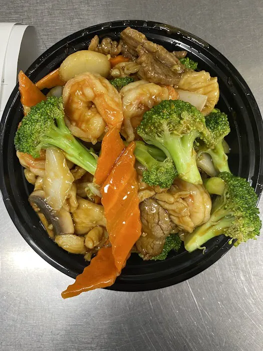 Hearty's Sichuan Cuisine Chinese Restaurant 1