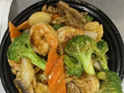 Hearty's Sichuan Cuisine Chinese Restaurant 0