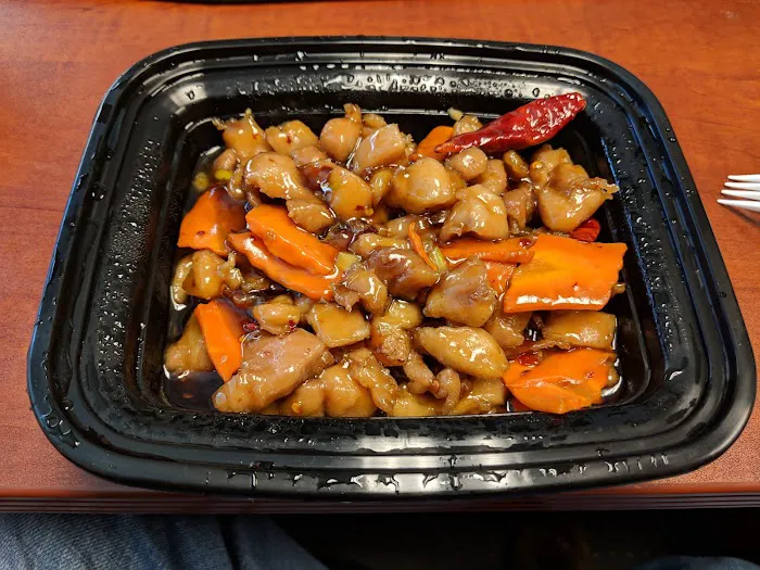 Fan's Chinese Cuisine 7