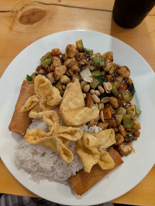 Bonsai's Restaurant 5