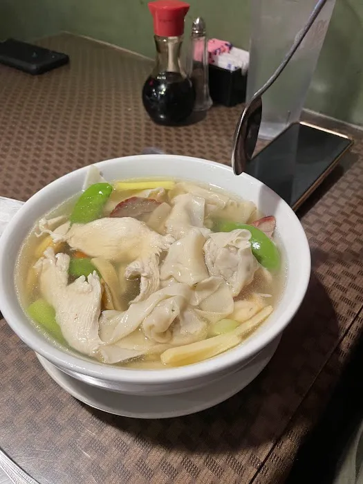 Kwan's Sampan Restaurant 1