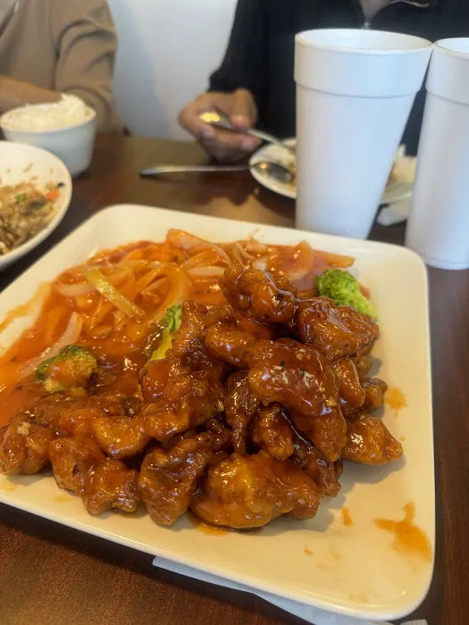 Happy Kitchen Chinese Cuisine 6